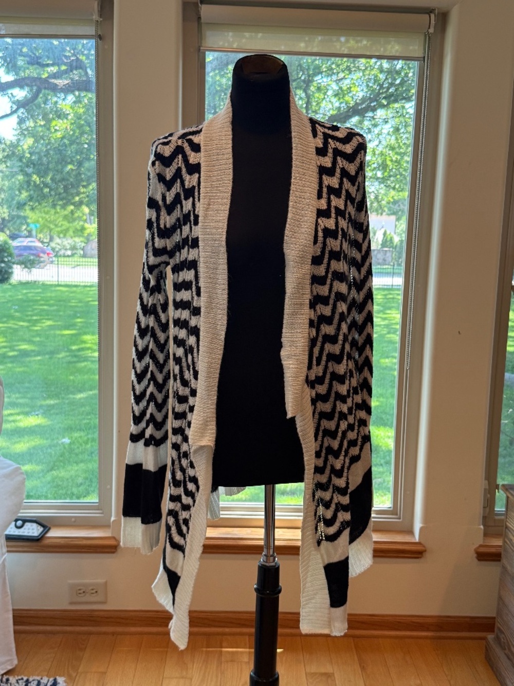 Lightweight Open Front Chevron Knit Cardigan Size L